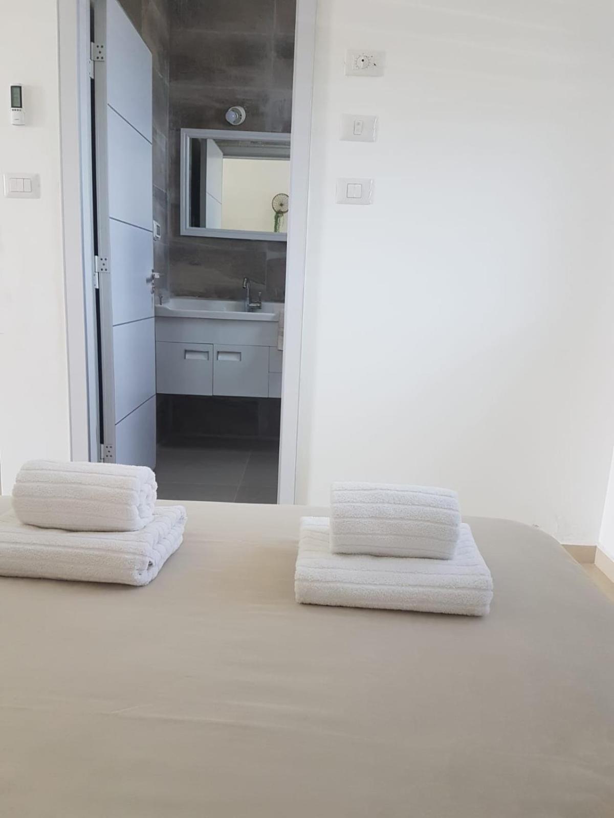 Desert Bird Apartment Qiryat Gat Exterior photo